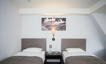E-house Hotel