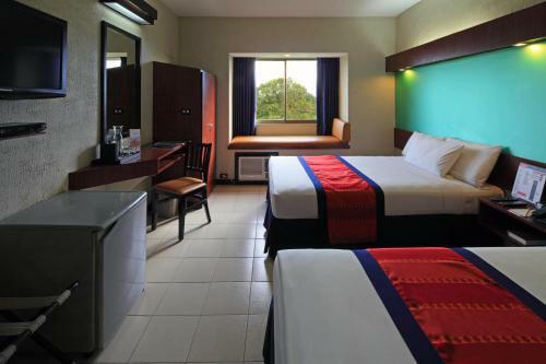 Hotel Microtel By Wyndham Cavite