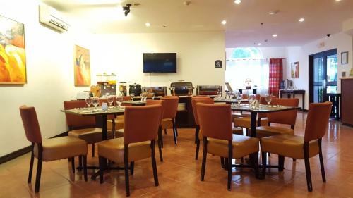 Hotel Microtel By Wyndham Cavite
