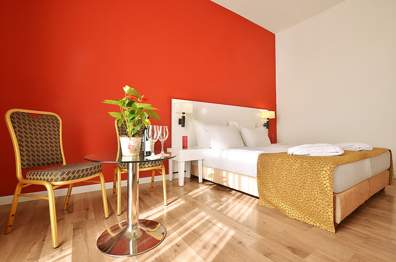 Hotel Ruth Daniel Residence