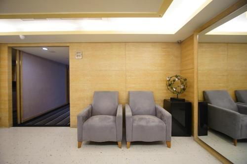 Beacon Hotel
