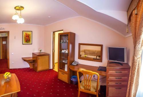 Fifth Ocean Spa Hotel