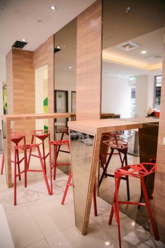 Honeydew Hotel