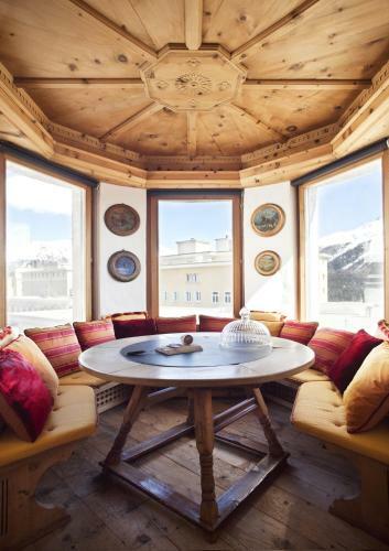 Top Of The World Apartment