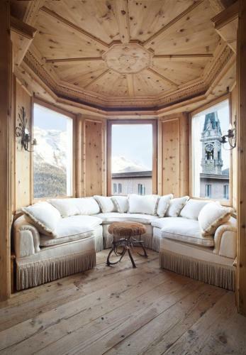 Top Of The World Apartment