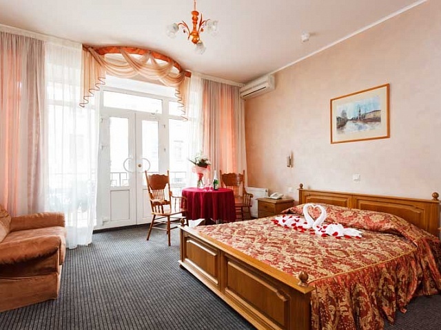 Regina Hotel