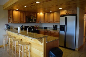 The Lodge At Duck Creek