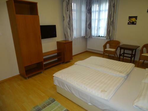 Hostal Alab�rdos Panzi� �s Apartmanh�z