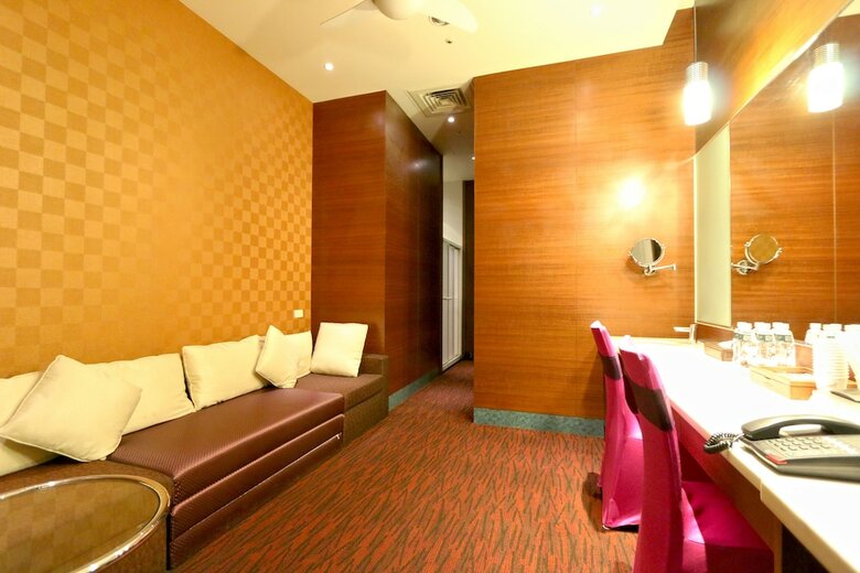 Grand Victoria Hotel