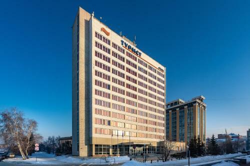 Tourist Hotel