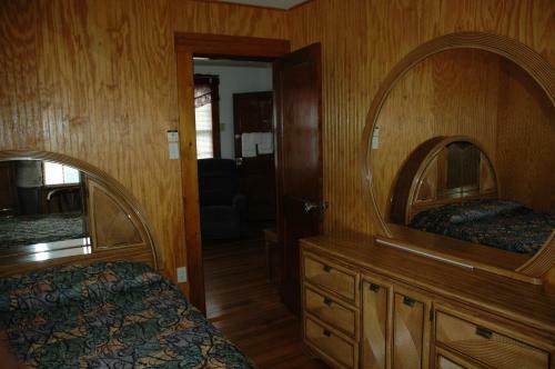 Hotel Channel Waterfront Cottages