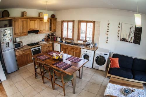 Lania Royal Oak Villa