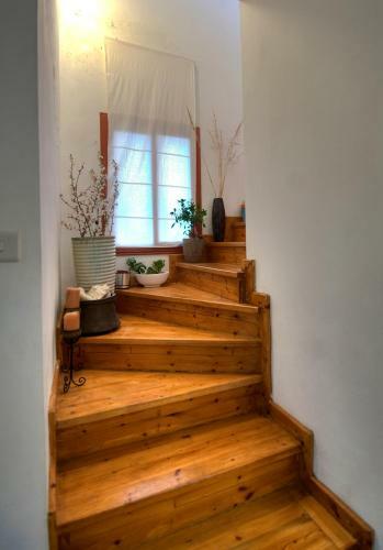 Lania Royal Oak Villa
