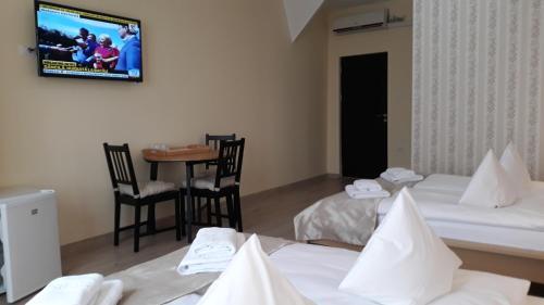 Hostal Pensiunea Casa Rusu