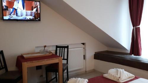 Hostal Pensiunea Casa Rusu