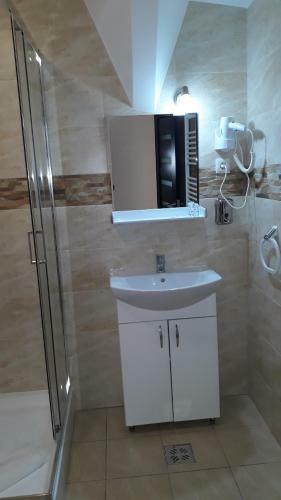 Hostal Pensiunea Casa Rusu