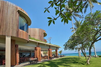 Candi Beach Villas