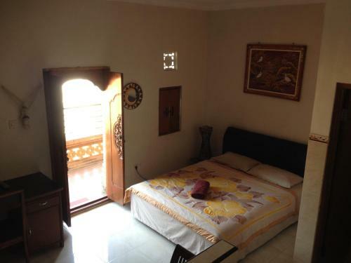 Hostal AA Residence