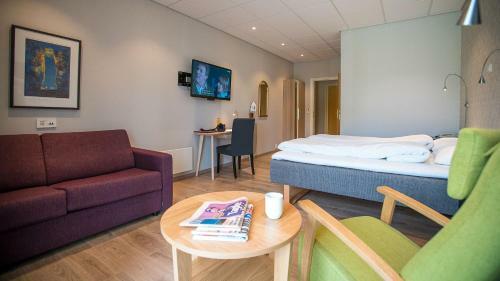 Alm�s Hotel