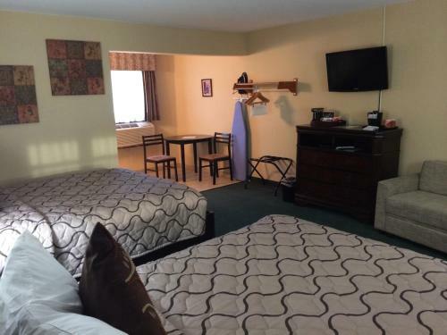 Posada Pacer Inn & Suites Motel