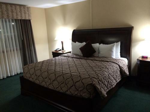 Posada Pacer Inn & Suites Motel