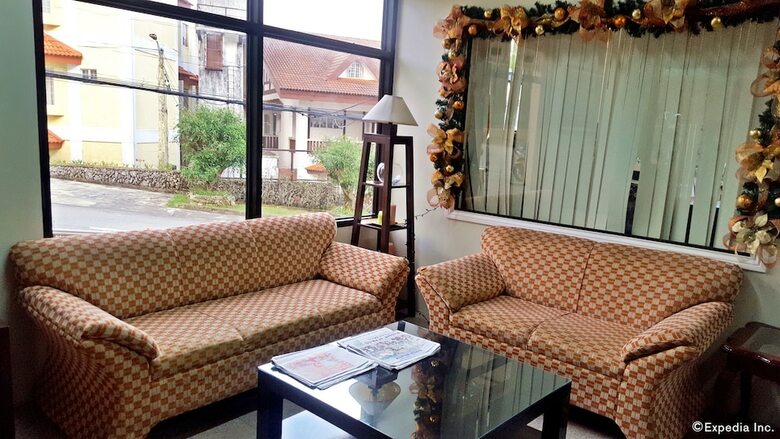 Gardenville Hotel