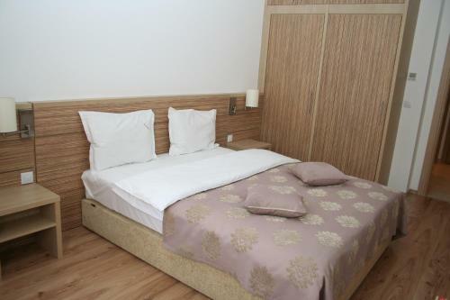 Top Rooms Aparthotel