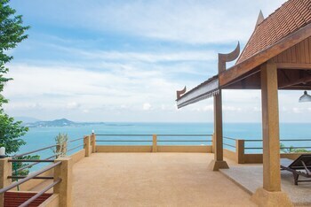 Villa Laem Sila Resort
