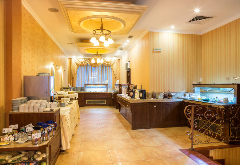 Hotel Romance