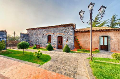 Hostal Etna Quota Mille