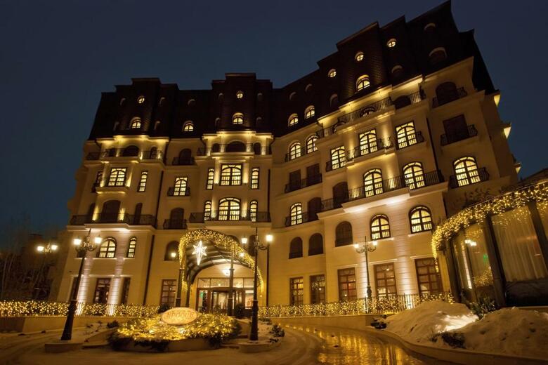 Epoque Hotel