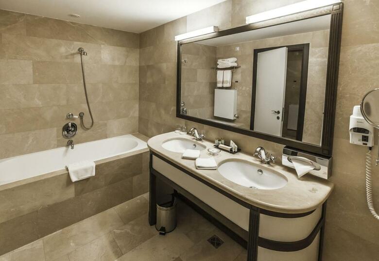 Epoque Hotel