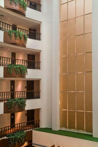 Hotel Savoy Suites