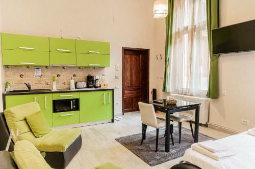 Select City Center Apartments