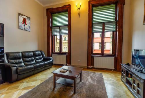 Select City Center Apartments