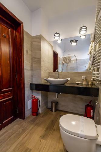Select City Center Apartments