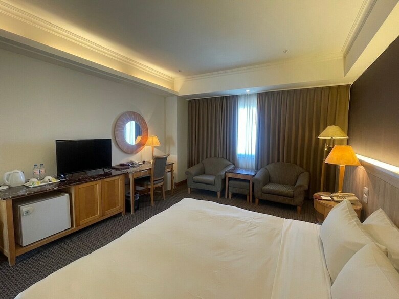 Chuto Plaza Hotel