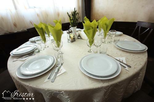 Hotel Pensiunea Iristar