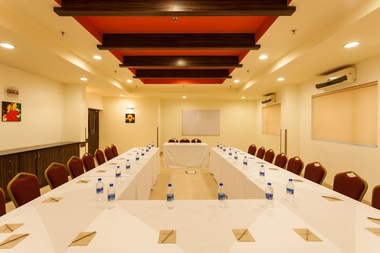 Hotel Ginger Surat