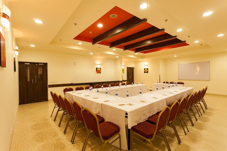 Hotel Ginger Surat