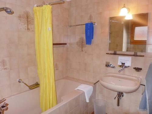 Holiday Home Haus Marbach Faulensee