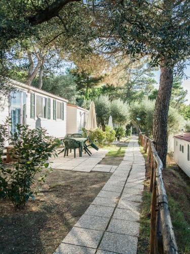 Hostal Cerquestra Camping Village