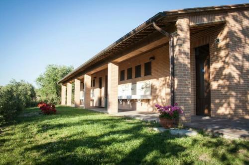 Hostal Cerquestra Camping Village