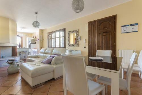 Anaele House B&B