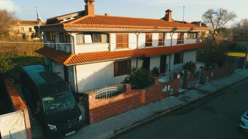 Anaele House B&B