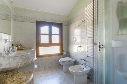 Anaele House B&B