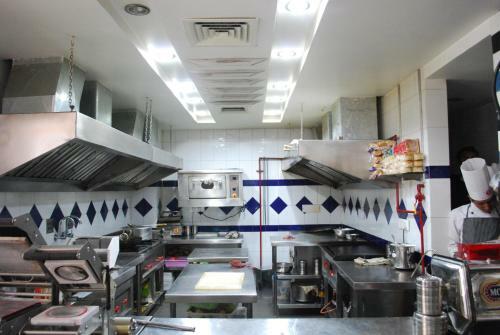 Neelkamal Hotel