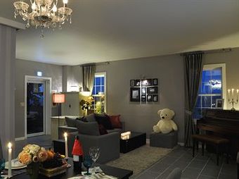Hotel November
