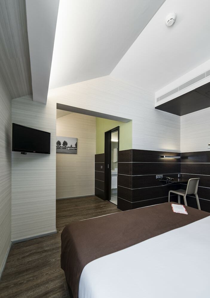 Moov Hotel �vora