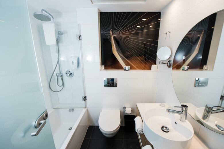 Eyal Hotel
